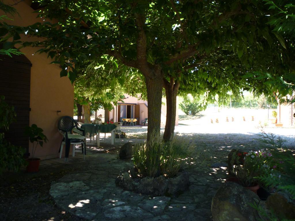 Tadinum Romana Gualdo Tadino Exterior foto